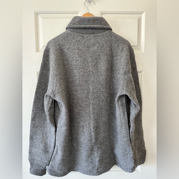 J. Crew Men’s Lambswool Shawl Collar Cardigan - in size large - Picture 2 of 8